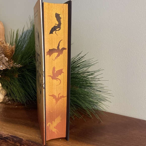 Fourth Wing - custom sprayed edges - Picture 2 of 5